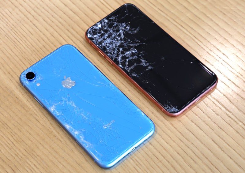 iPhone XR je podle nejnovějších testů stejně rozbitný jako iPhone XS